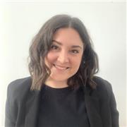 Profesora de habla nativa española y catalana. Ofrezco también clases de Criminología y Detective Privado